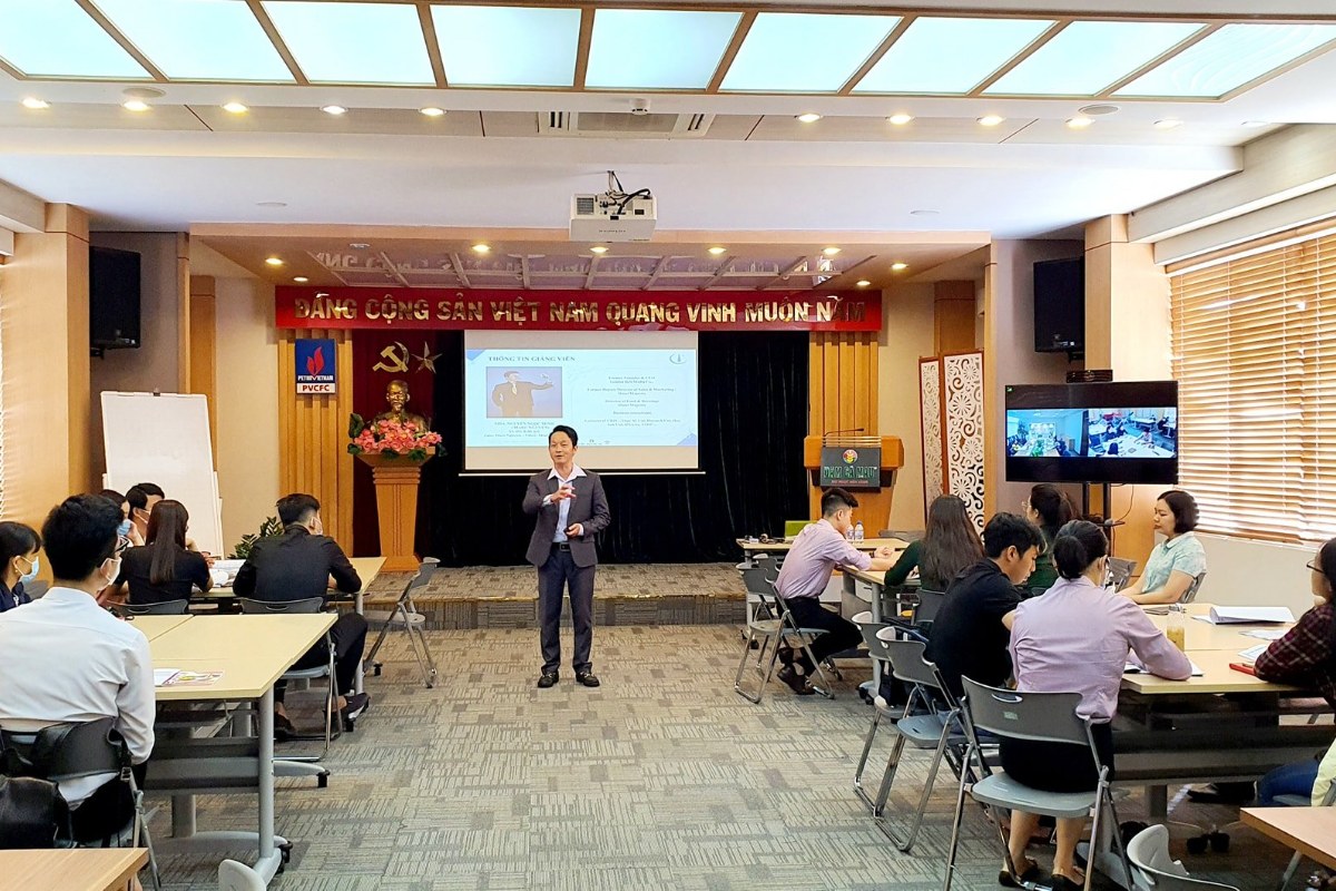 Nghiệp vụ lễ tân – khánh tiết 9 Khóa học Nghiệp vụ lễ tân – khánh tiết – ANT Education